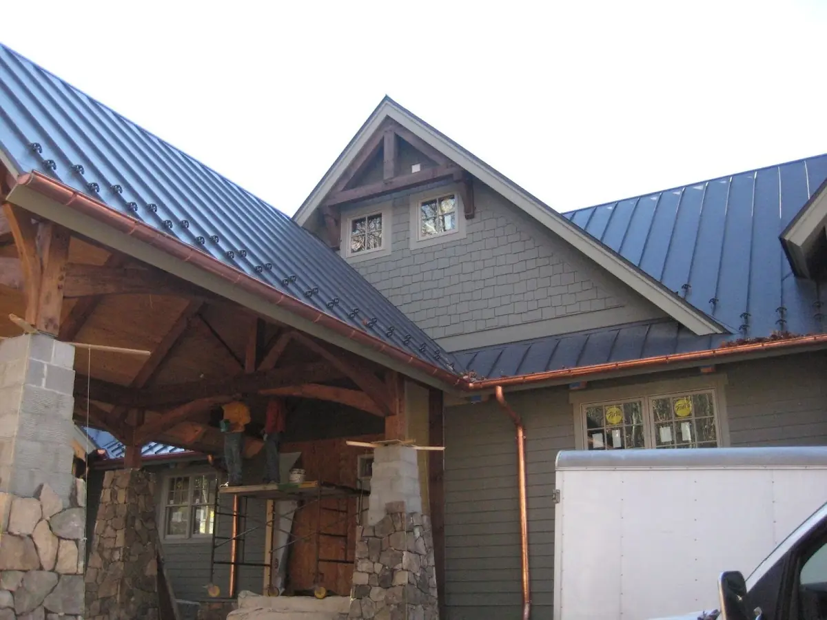 Craftsman Roofing team delivering quality roofing work in Highland Lakes